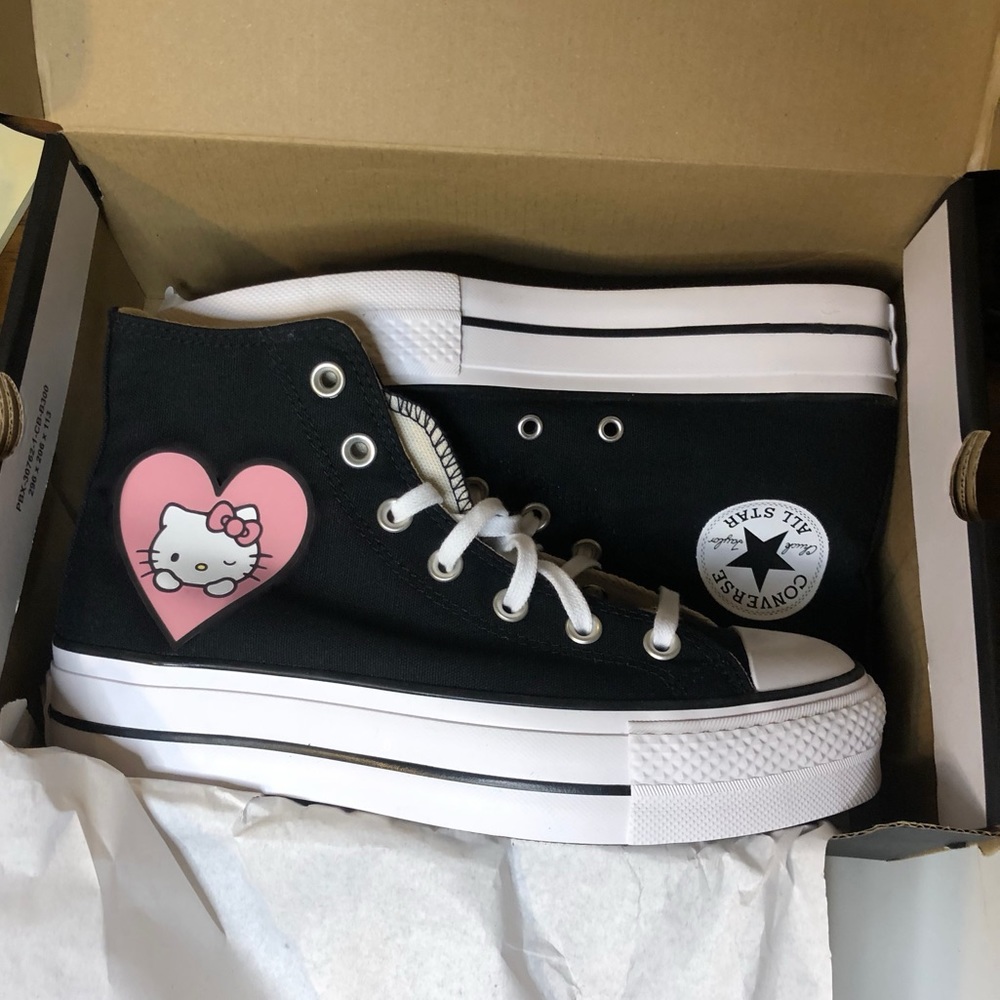 Hello Kitty Platform Converse